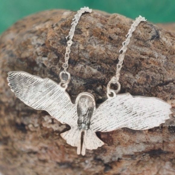 MODCLOTH HARRY POTTER HEDWIG OWL NECKLACE - Picture 3 of 5